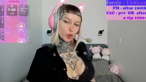 Snapshot of max69alexa chatting on 10/30/25, 05:42 Ur sweet heart online show from 10/30/25, 05:42