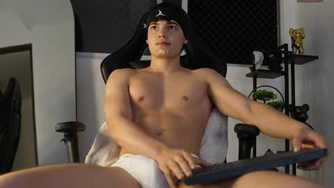 Snapshot of max_cortes1_ chatting on 09/30/25, 11:54 60 OFF ON MY OF ONLY FOR TODAY online show from 09/30/25, 11:54