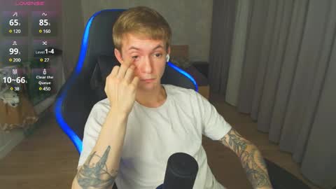 Max Gen with tats 24years  And Ethan without tats 20 years online show from 01/14/25, 09:41