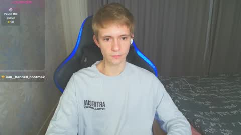 Max Gen with tats 24years  And Ethan without tats 20 years online show from 01/28/25, 08:04