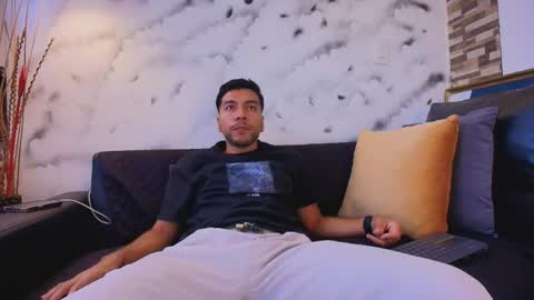 Max Hornye online show from 04/17/26, 07:06