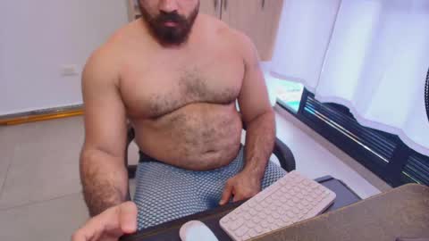 max_love25 online show from 06/02/26, 08:00