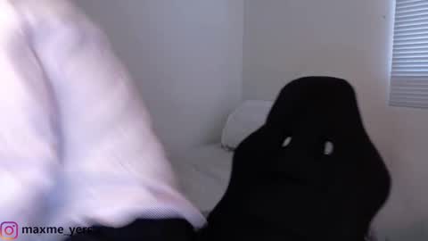 max_meyer online show from 10/24/25, 09:33