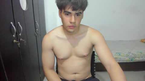 Snapshot of max_miller66 chatting on 06/01/26, 10:00 Max online show from 06/01/26, 10:00