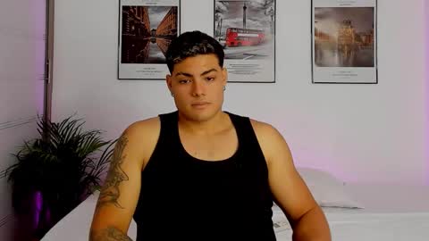 MAX MIULLER online show from 10/16/25, 02:45