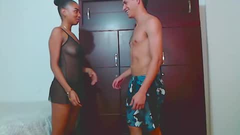 Snapshot of max_n_sofia chatting on 02/07/25, 07:06 Max y Sofia online show from 02/07/25, 07:06