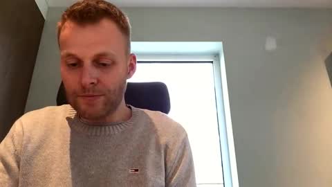 Snapshot of max_straight_1 chatting on 12/18/24, 01:02 Max take off clothes online show from 12/18/24, 01:02