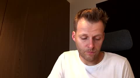 Max take off clothes online show from 12/16/25, 07:57