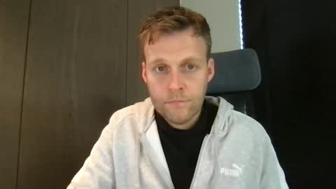 Max take off clothes online show from 01/08/26, 12:18