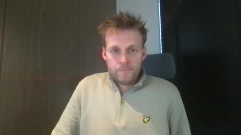 Max take off clothes online show from 02/03/26, 09:14