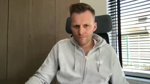 Max take off clothes online show from 03/16/26, 01:26