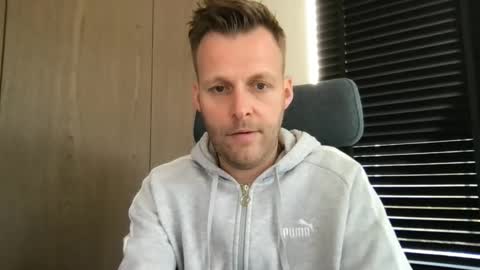 Max take off clothes online show from 03/19/26, 08:07