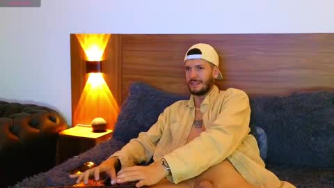 Max Taylor online show from 03/01/25, 02:48