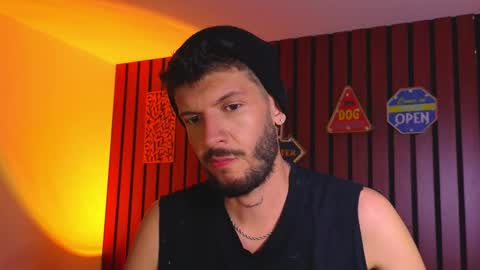 Max Taylor online show from 10/21/25, 01:17