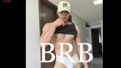 max_valiant1 online show from 05/20/26, 11:05