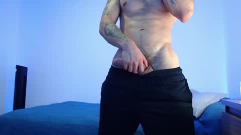 max_xl_ online show from 10/20/25, 11:05