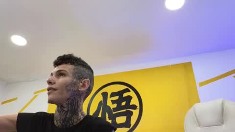 Snapshot of maxandalyn_ chatting on 01/05/25, 01:35 Max Dalyn online show from 01/05/25, 01:35