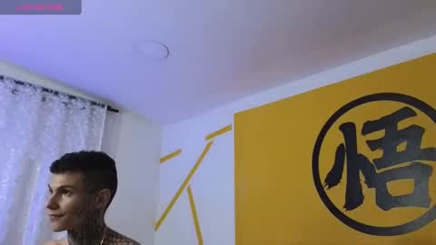 Snapshot of maxandalyn_ chatting on 01/21/25, 02:00 Max Dalyn online show from 01/21/25, 02:00