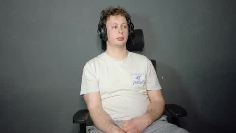 maxboner94 online show from 02/26/26, 05:01