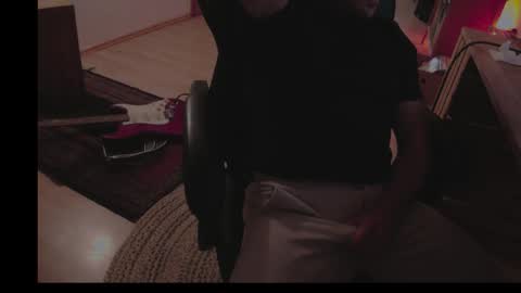 maxcamlove online show from 10/05/25, 04:00