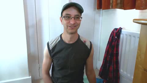 Snapshot of maxdavies chatting on 07/02/26, 02:23 Max Davies online show from 07/02/26, 02:23