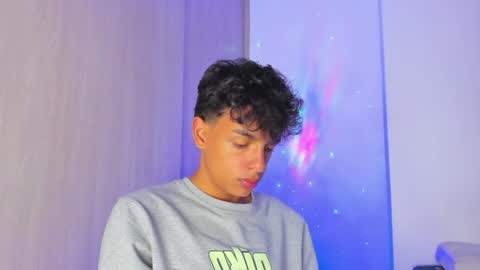 Max  online show from 04/27/26, 01:14