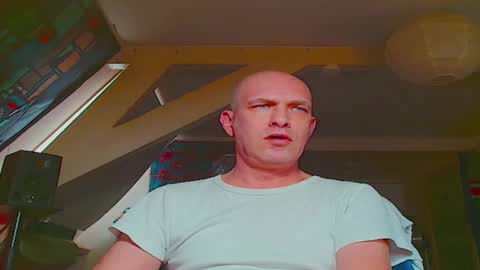 maxhardcore77 online show from 04/12/26, 06:18