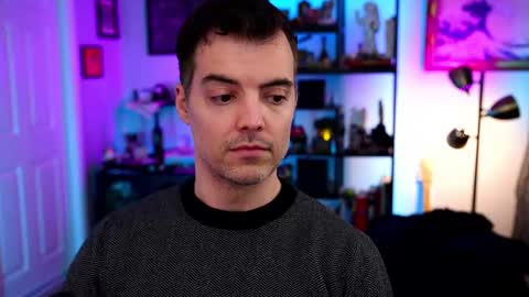 Snapshot of maxhughes chatting on 11/12/25, 04:46 Max Hughes online show from 11/12/25, 04:46