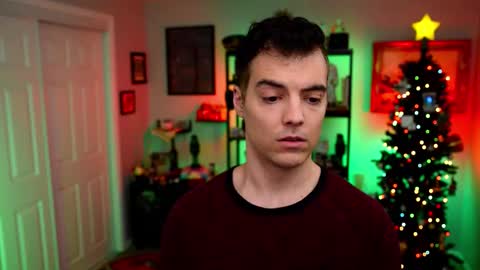 Snapshot of maxhughes chatting on 12/21/25, 03:35 Max Hughes online show from 12/21/25, 03:35