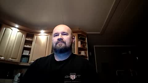 Snapshot of maxhunter chatting on 10/08/25, 04:26 maxhunter online show from 10/08/25, 04:26