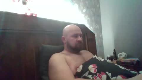 Snapshot of maxhunter chatting on 11/18/25, 06:34 maxhunter online show from 11/18/25, 06:34