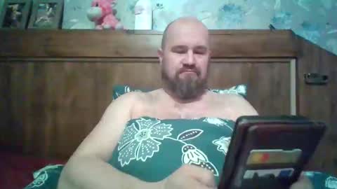 Snapshot of maxhunter chatting on 04/09/26, 10:04 maxhunter online show from 04/09/26, 10:04
