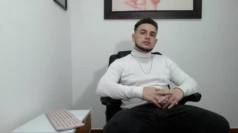 Maxi 600pm to 1201am col time online show from 10/12/25, 03:16