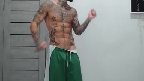 Snapshot of maxi_foxxx chatting on 11/07/25, 07:30 Maximus Fox online show from 11/07/25, 07:30