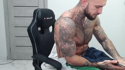 Snapshot of maxi_foxxx chatting on 11/24/25, 10:59 Maximus Fox online show from 11/24/25, 10:59