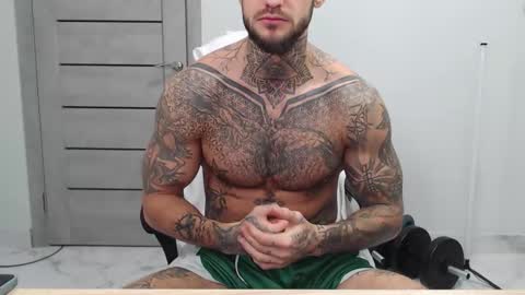 Snapshot of maxi_foxxx chatting on 11/28/25, 09:23 Maximus Fox online show from 11/28/25, 09:23