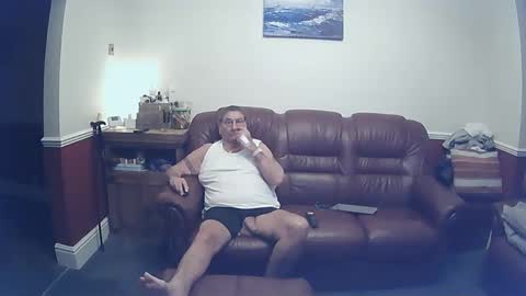 Snapshot of maxi_johnes chatting on 12/22/24, 08:58 MAX online show from 12/22/24, 08:58