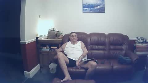 Snapshot of maxi_johnes chatting on 12/29/24, 08:37 MAX online show from 12/29/24, 08:37