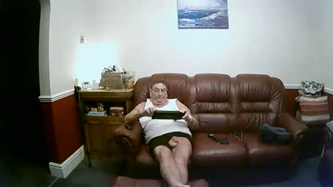 Snapshot of maxi_johnes chatting on 12/29/24, 11:39 MAX online show from 12/29/24, 11:39