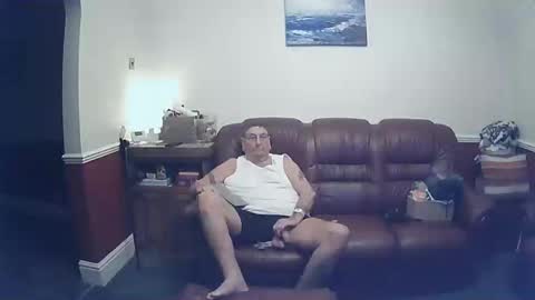 Snapshot of maxi_johnes chatting on 12/30/24, 10:01 MAX online show from 12/30/24, 10:01