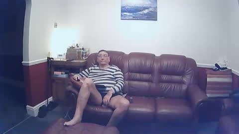 Snapshot of maxi_johnes chatting on 01/11/25, 08:32 MAX online show from 01/11/25, 08:32