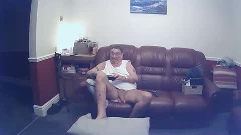 Snapshot of maxi_johnes chatting on 01/22/25, 12:48 MAX online show from 01/22/25, 12:48