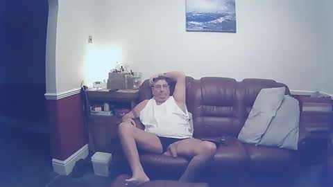 Snapshot of maxi_johnes chatting on 02/13/25, 10:54 MAX online show from 02/13/25, 10:54