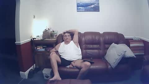 Snapshot of maxi_johnes chatting on 02/23/25, 10:20 MAX online show from 02/23/25, 10:20