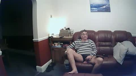 Snapshot of maxi_johnes chatting on 03/06/25, 10:04 MAX online show from 03/06/25, 10:04