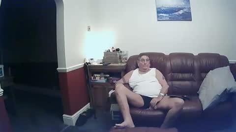 Snapshot of maxi_johnes chatting on 03/07/25, 10:21 MAX online show from 03/07/25, 10:21