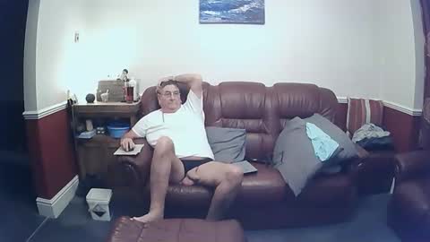 Snapshot of maxi_johnes chatting on 10/26/25, 10:36 MAX online show from 10/26/25, 10:36