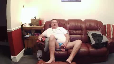 MAX online show from 03/14/26, 11:54