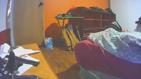 Snapshot of maxichaud chatting on 11/09/25, 08:56 Maxichaud online show from 11/09/25, 08:56