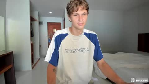 Snapshot of maxim_burn chatting on 04/23/26, 12:34 maxim burn online show from 04/23/26, 12:34
